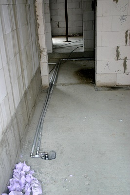 Wasserleitungen im Arbeitszimmer